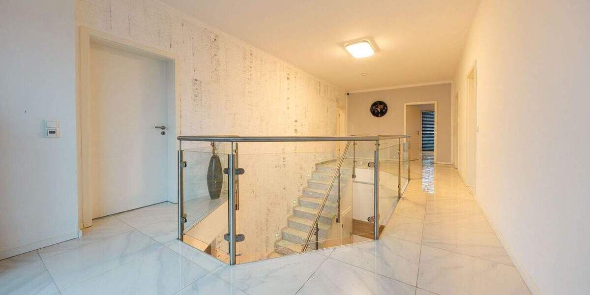 Einfamilienhaus Hückelhoven / Millich Millich - 6 Zimmer, 228 m&sup2;, 899.000&euro; | Angebot:25684025