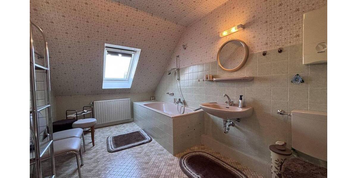 Mehrfamilienhaus, Wohnhaus Tönisvorst St. Tönis - 5 Zimmer, 139 m&sup2;, 265.000&euro; | Angebot:26106529