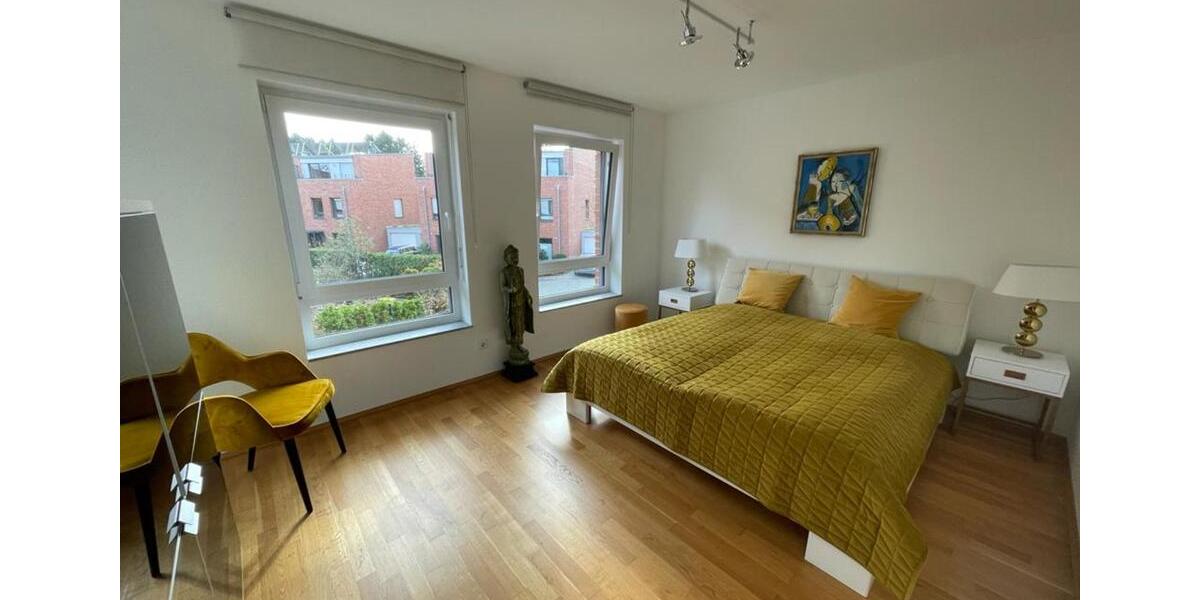 Doppelhaushälfte Düsseldorf Niederkassel - 4 Zimmer, 150 m&sup2;, 3.400&euro; | Angebot:25851866