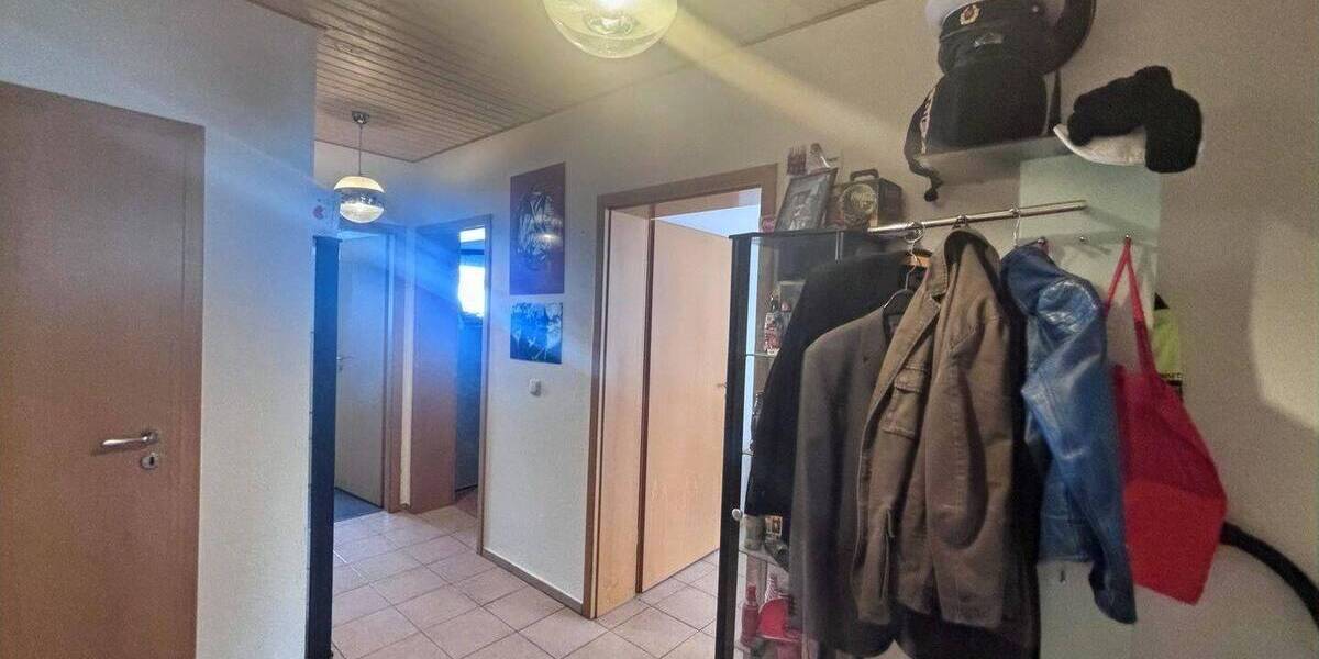Etagenwohnung Mönchengladbach Stadtmitte - 2 Zimmer, 69 m&sup2;, 130.000&euro; | Angebot:26569334