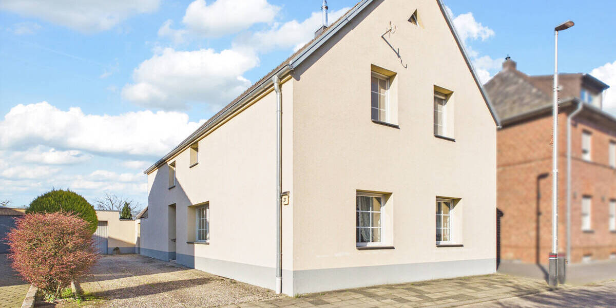 Einfamilienhaus Heinsberg Karken - 7 Zimmer, 145 m&sup2;, 255.000&euro; | Angebot:25971054