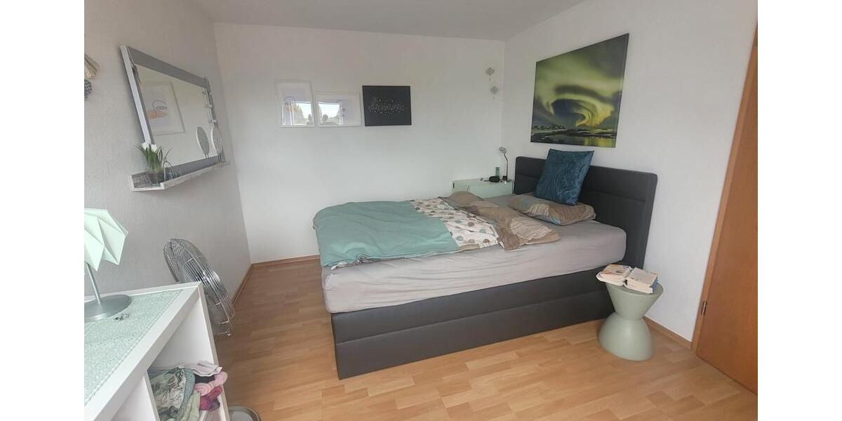 Dachgeschoßwohnung Moers - 2 Zimmer, 42 m&sup2;, 480&euro; | Angebot:26612281