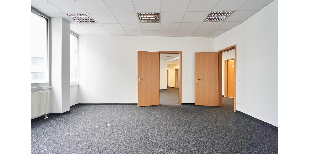 Gewerbeobjekt Neuss - 2&euro; | Angebot:23805422