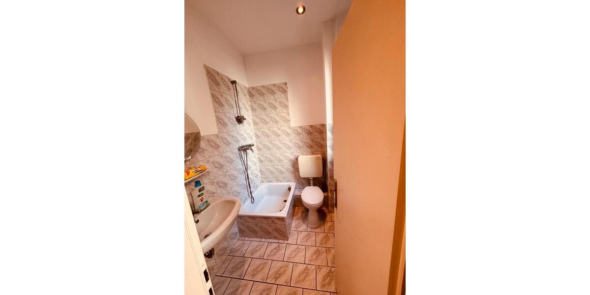 Erdgeschoßwohnung Krefeld - 1.5 Zimmer, 39 m&sup2;, 81.500&euro; | Angebot:26103876