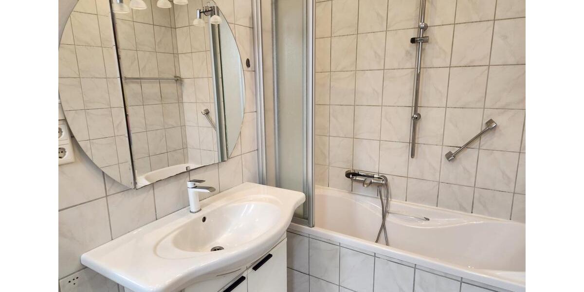 Etagenwohnung Mönchengladbach Süd - 3 Zimmer, 87 m&sup2;, 1.450&euro; | Angebot:25858770