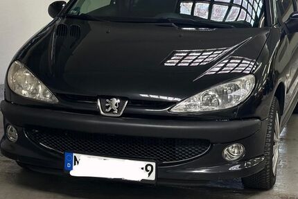Peugeot 206 168.000 km 900 &euro; Düsseldorf 40477