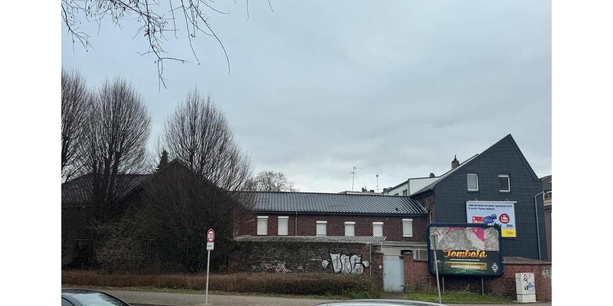 Einfamilienhaus Mönchengladbach Nord - 10 Zimmer, 320 m&sup2;, 389.000&euro; | Angebot:24838517