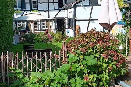 Haus Mönchengladbach Süd - 3 Zimmer, 140 m&sup2;, 1.700&euro; | Angebot:25057869