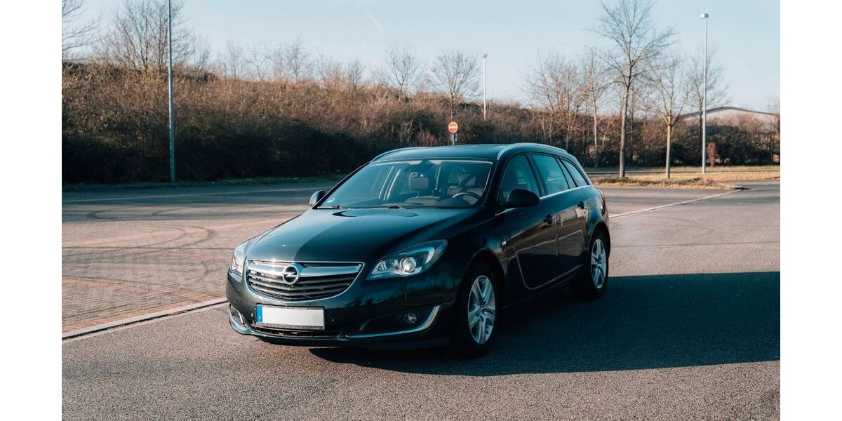 Opel Insignia 164.300 km 7.900 &euro; Neuss 41464