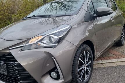 Toyota Yaris 129.844 km 12.800 &euro; Neuss 41470