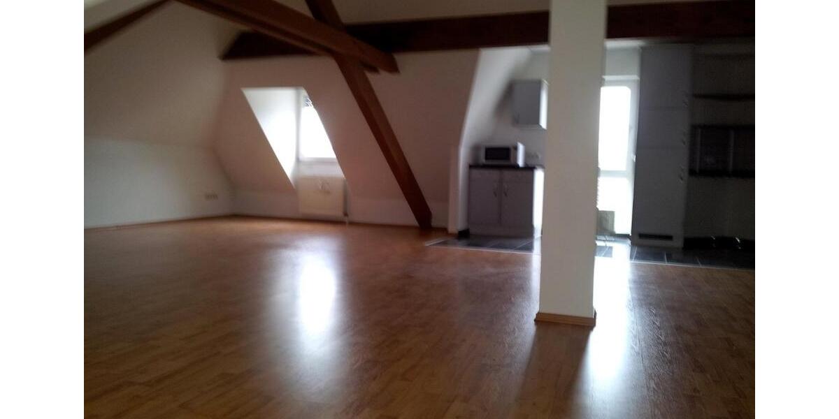 Dachgeschoßwohnung Wegberg - 2 Zimmer, 70 m&sup2;, 695&euro; | Angebot:25102251