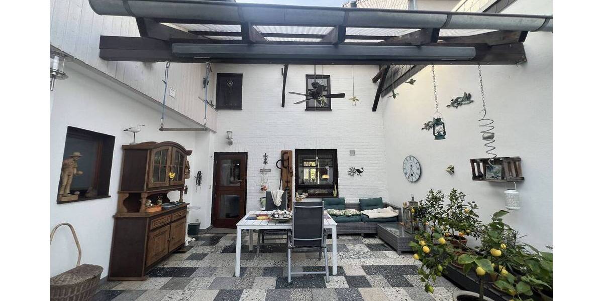 Mehrfamilienhaus, Wohnhaus Mönchengladbach-Rheindahlen Broich - 8 Zimmer, 241 m&sup2;, 359.000&euro; | Angebot:25744856