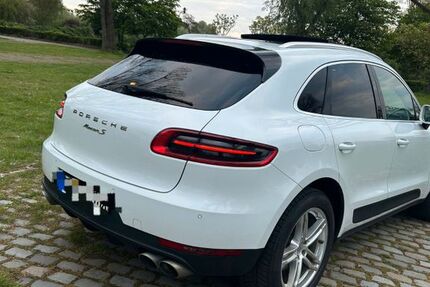 Porsche Macan 172.000 km 27.700 &euro; Meerbusch 40667