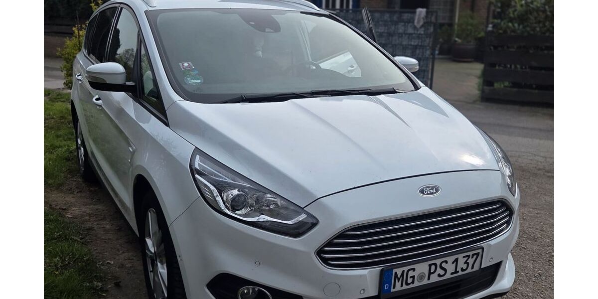 Ford S-Max 118.000 km 15.500 &euro; Mönchengladbach 41179