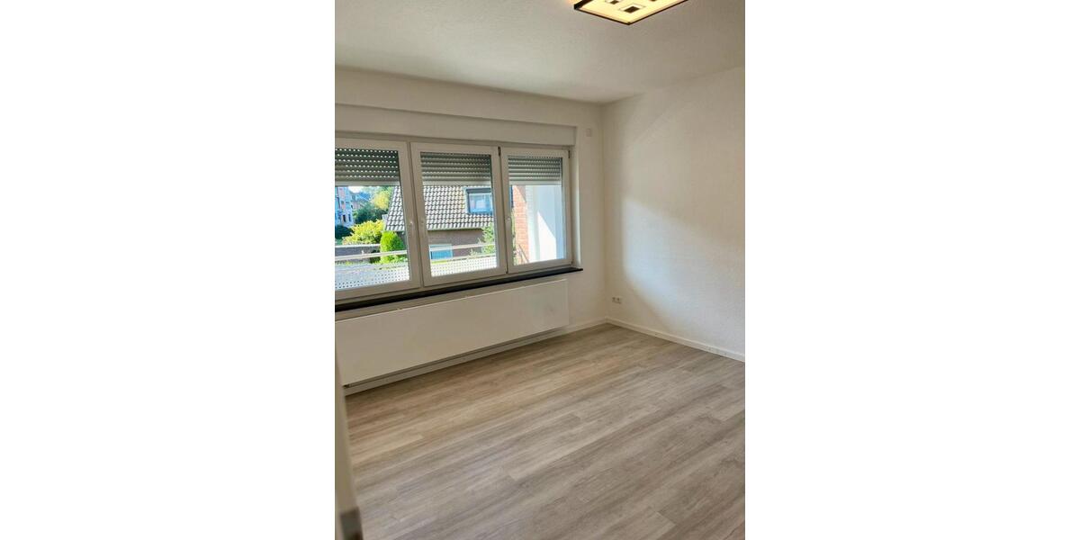Etagenwohnung Nettetal - 3 Zimmer, 68 m&sup2;, 695&euro; | Angebot:26536649