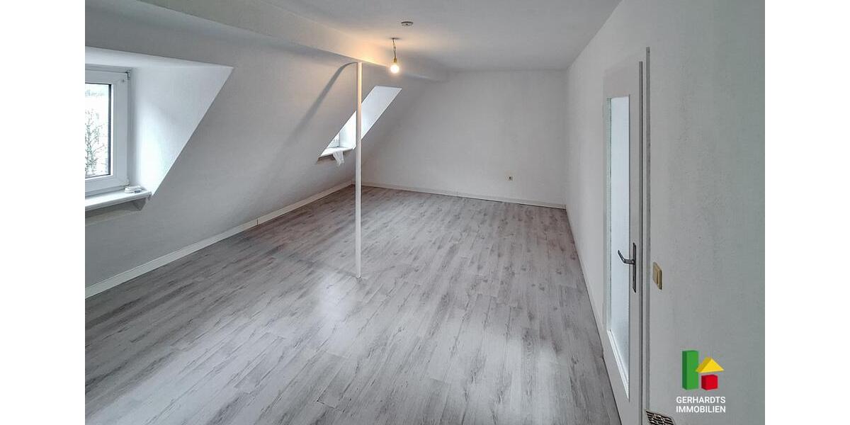 Dachgeschoßwohnung Krefeld - 1 Zimmer, 30 m&sup2;, 330&euro; | Angebot:25394171