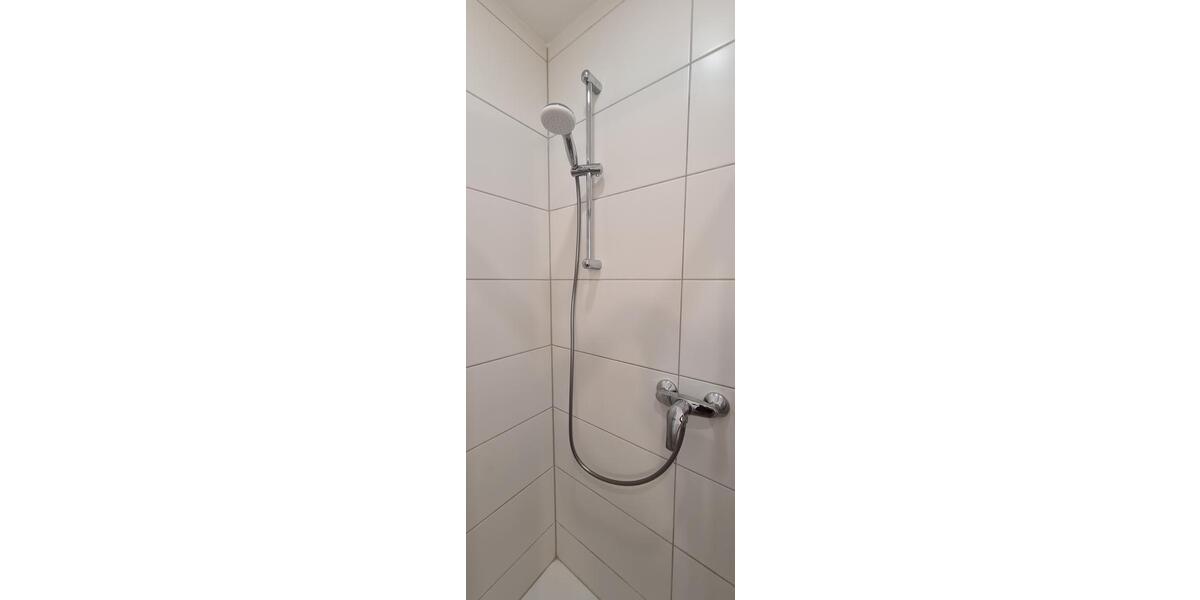 Erdgeschoßwohnung Mönchengladbach - 2 Zimmer, 83 m&sup2;, 830&euro; | Angebot:25884330