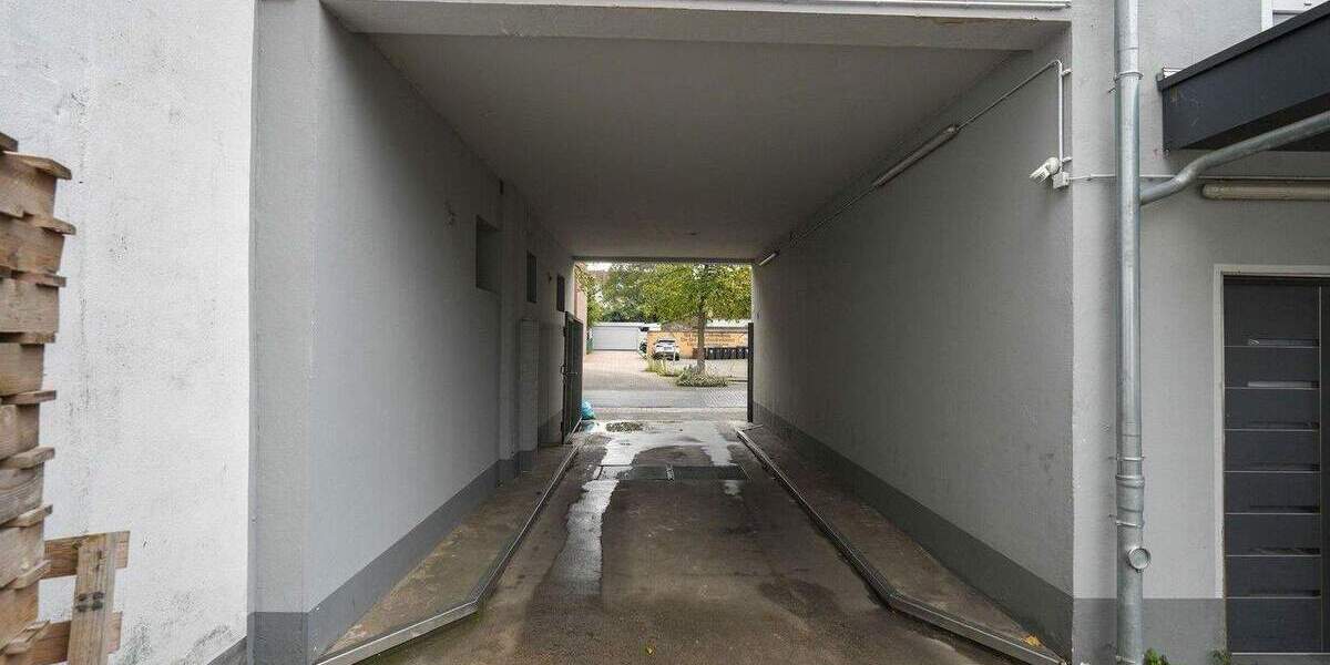 Mehrfamilienhaus, Wohnhaus Nordrhein-Westfalen - Mönchengladbach Giesenkirchen - 8 Zimmer, 2 m&sup2;, 4.690.000&euro; | Angebot:25782934