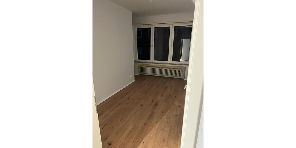 Erdgeschoßwohnung Heinsberg - 4 Zimmer, 120 m&sup2;, 1.100&euro; | Angebot:26610428