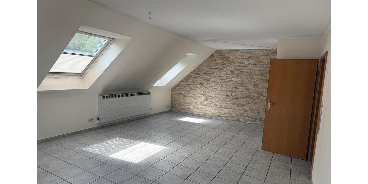 Etagenwohnung Schwalmtal - 3 Zimmer, 160 m&sup2;, 1.200&euro; | Angebot:26613520