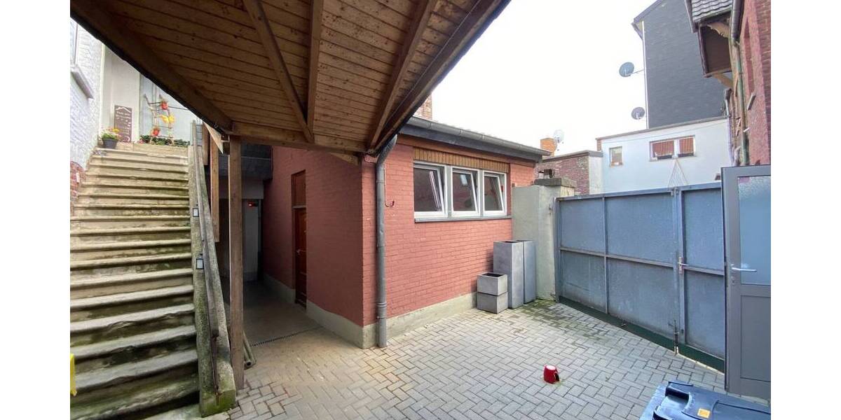 Mehrfamilienhaus, Wohnhaus Grefrath Oedt - 6 Zimmer, 120 m&sup2;, 150.000&euro; | Angebot:25693372