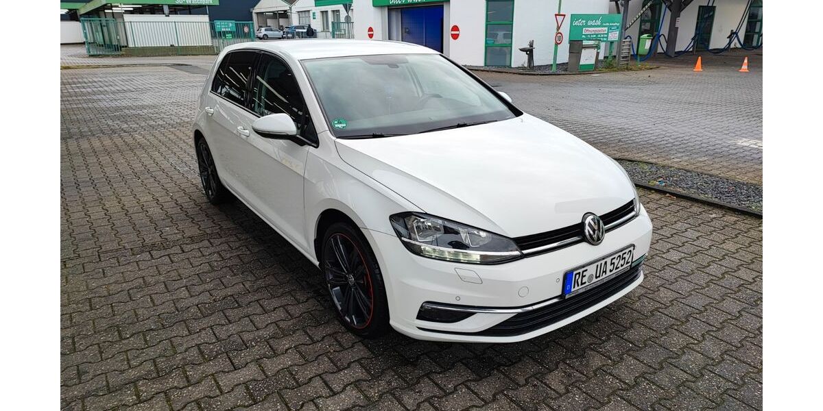 VW Golf 136.000 km 12.900 &euro; Mönchengladbach 41065