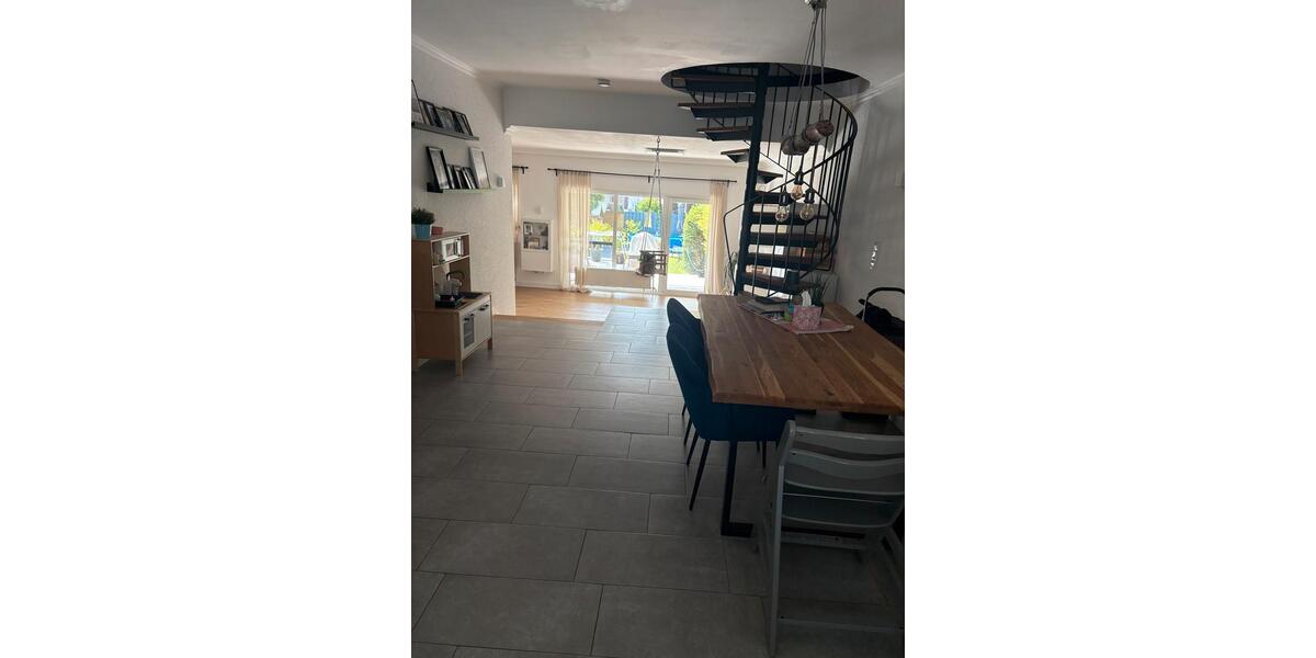 Maisonettenwohnung Mönchengladbach Süd - 4 Zimmer, 106 m&sup2;, 295.000&euro; | Angebot:26920840
