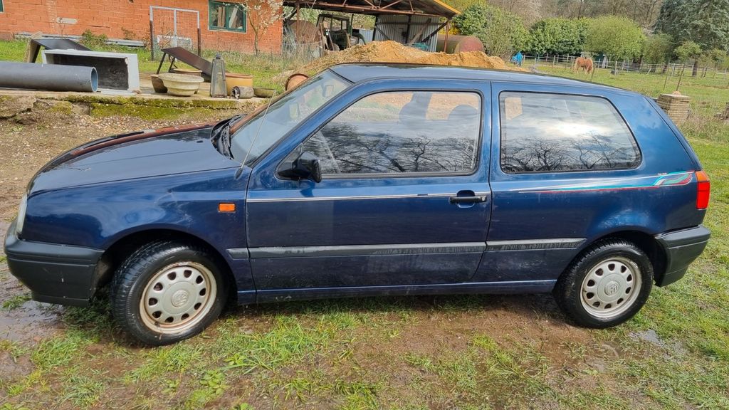 VW Golf 127.200 km 600 &euro; Straelen 47638