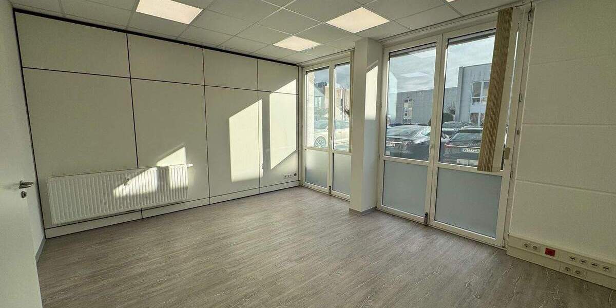 Gewerbeobjekt Willich Münchheide - 7 Zimmer, 246 m&sup2;, 2.460&euro; | Angebot:25769990
