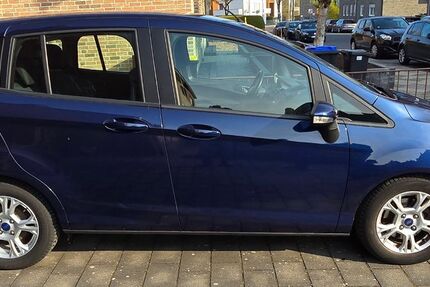 Ford B-Max 141.300 km 3.950 &euro; Mönchengladbach 41066