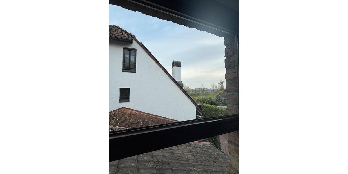 Etagenwohnung Düsseldorf Lörick - 2.5 Zimmer, 65 m&sup2;, 1.470&euro; | Angebot:26030045