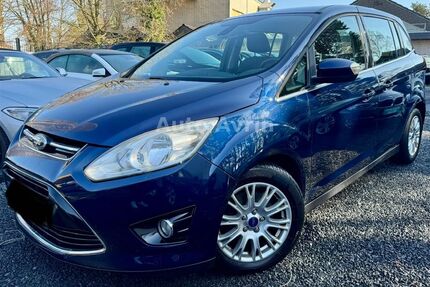 Ford Grand C-Max 187.256 km 4.499 &euro; Mönchengladbach 41238