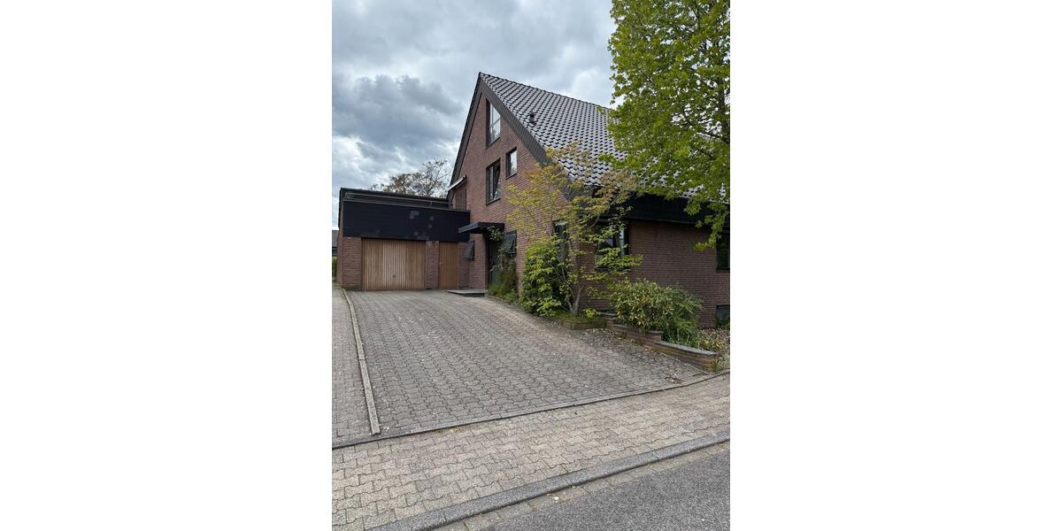 Etagenwohnung Schwalmtal - 3 Zimmer, 160 m&sup2;, 1.200&euro; | Angebot:26613520