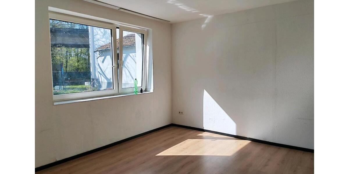 Einfamilienhaus Düsseldorf Stadtbezirk 6 - 5 Zimmer, 120 m&sup2;, 2.000&euro; | Angebot:25840035