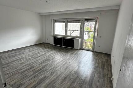 Wohnung Mönchengladbach Süd - 2 Zimmer, 75 m&sup2;, 900&euro; | Angebot:26613572