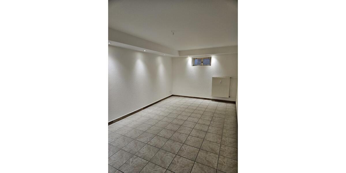 Etagenwohnung Wegberg - 3 Zimmer, 100 m&sup2;, 880&euro; | Angebot:25926359