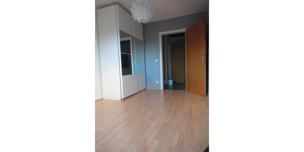 Dachgeschoßwohnung Mönchengladbach West - 3 Zimmer, 57 m&sup2;, 520&euro; | Angebot:26008394