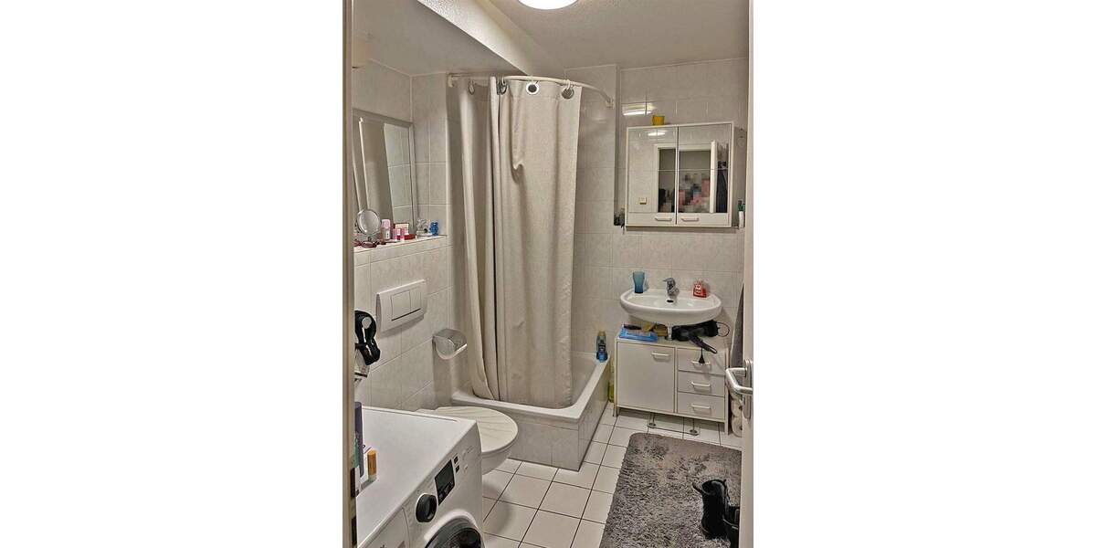 Etagenwohnung Düsseldorf Golzheim - 1 Zimmer, 48 m&sup2;, 299.000&euro; | Angebot:25695097