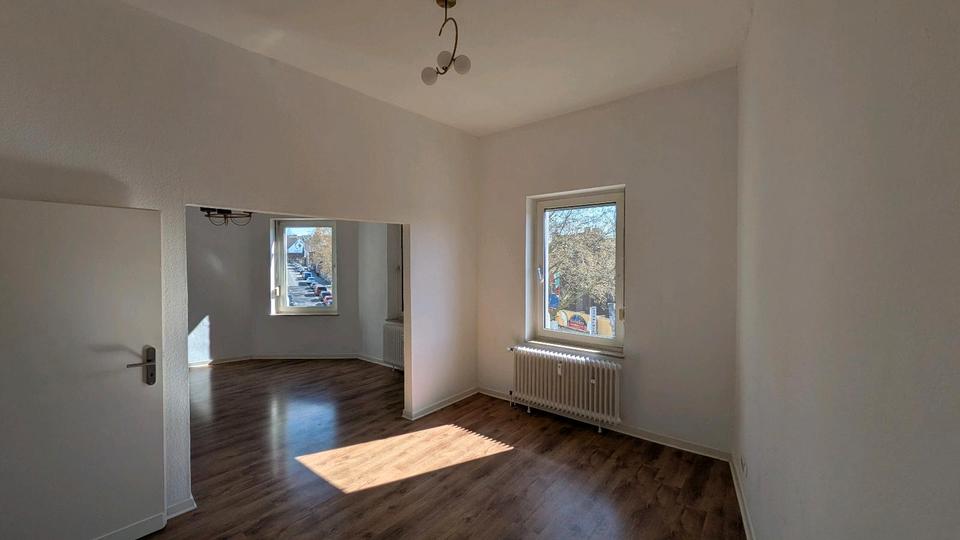 Etagenwohnung Mönchengladbach West - 2.5 Zimmer, 69 m&sup2;, 680&euro; | Angebot:25947660