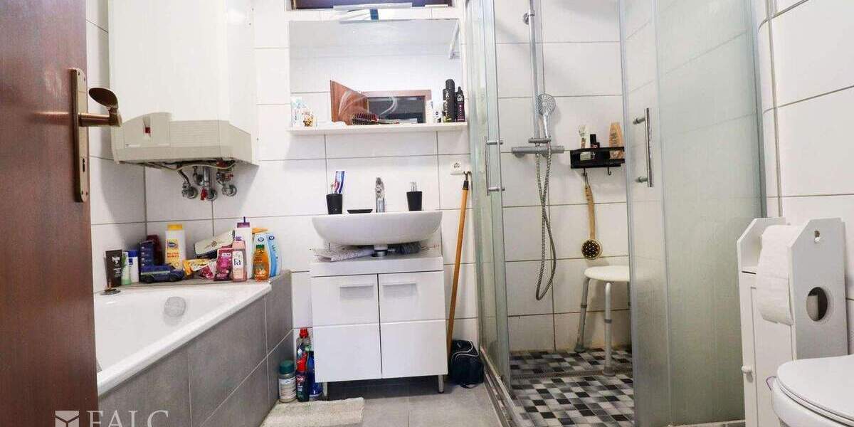 Etagenwohnung Mönchengladbach Rheydt-West - 4 Zimmer, 86 m&sup2;, 202.000&euro; | Angebot:25741056