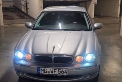 Jaguar X-Type 203.000 km 1.600 &euro; Mönchengladbach 41061
