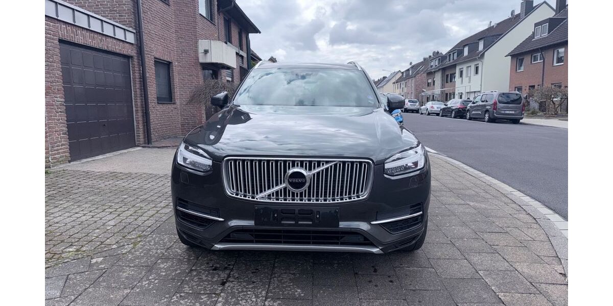 Volvo XC90 274.000 km 19.200 &euro; Mönchengladbach 41061