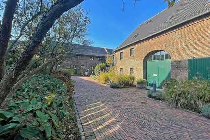 Haus Grevenbroich - 4 Zimmer, 110 m&sup2;, 1.500&euro; | Angebot:25373885