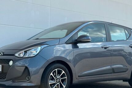 Hyundai i10 28.378 km 9.899 &euro; Viersen 41748