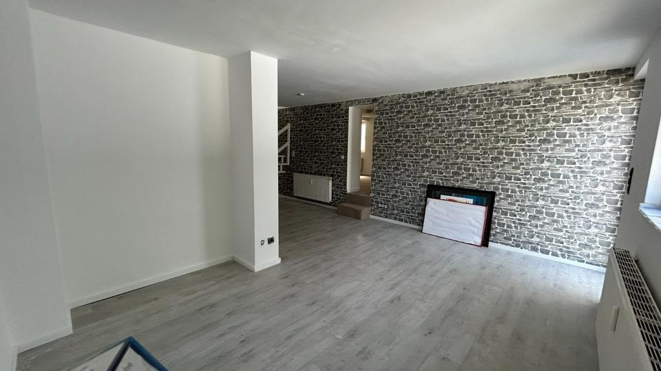 Maisonettenwohnung Grevenbroich Neuenhausen - 4 Zimmer, 123 m&sup2;, 950&euro; | Angebot:25961225