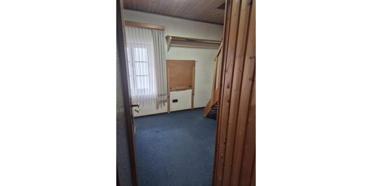 Einfamilienhaus Erkelenz - 4 Zimmer, 130 m&sup2;, 1.400&euro; | Angebot:26224849