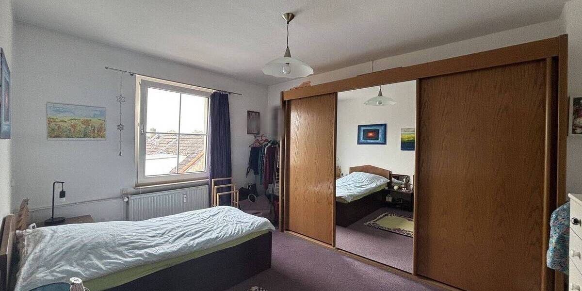 Etagenwohnung Krefeld Stadtmitte - 3 Zimmer, 73 m&sup2;, 135.000&euro; | Angebot:26763671