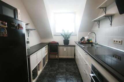 Wohnung Düsseldorf Bilk - 3 Zimmer, 74 m&sup2;, 1.300&euro; | Angebot:26947343