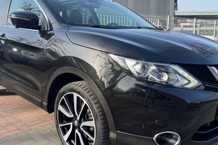 Nissan Qashqai 86.520 km 11.999 &euro; krefeld 47804