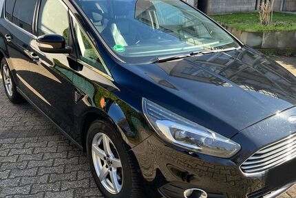 Ford S-Max 193.695 km 14.300 &euro; Düsseldorf 40597